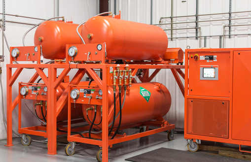 [Translate to Französisch:] DILO Direct SF6 Gas Separator for DILO certified SF6 Gas- reconditioned SF6 supply